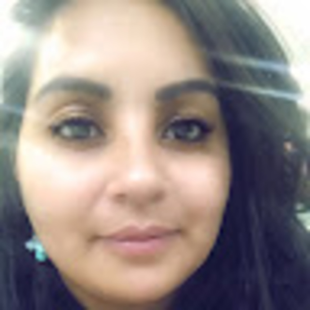 Meet your Posher, Yaitza